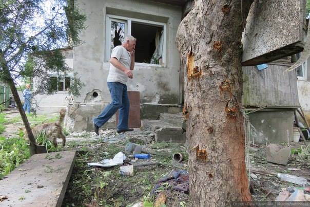 У мережі показали наслідки нічного обстрілу Донецька (ФОТО)