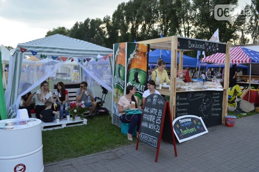 В Запорожье проходит фестиваль уличной еды