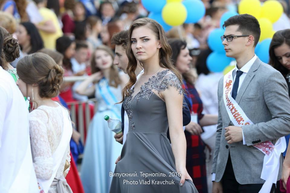 Тернопільські випускники-2016. Фоторепортаж