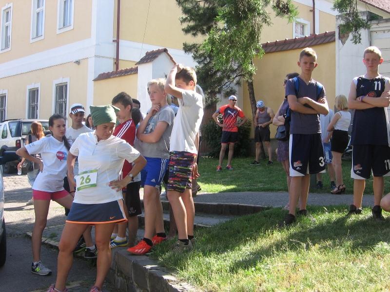 У Перечинському півмарафоні в Ужгороді стартували 32 бігуни (ФОТО)