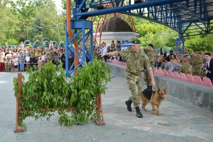 У Житомирі прикордонники відзначили професійне свято: показові виступи і виставка техніки