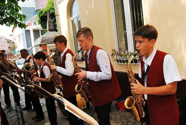 У рамках святкування Днів міста у Мукачеві творчо звітували мистецькі заклади (ФОТО)