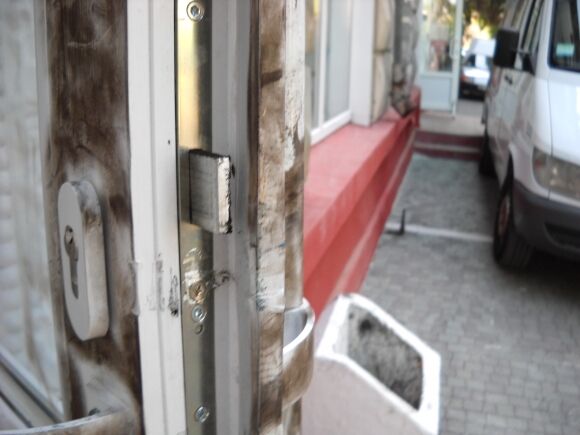 Невідомі пограбували продуктовий магазин у Тернополі