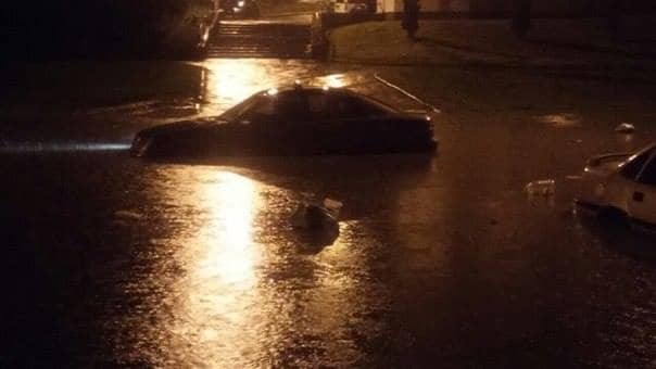 У Львові пішов під воду найбільший житловий масив