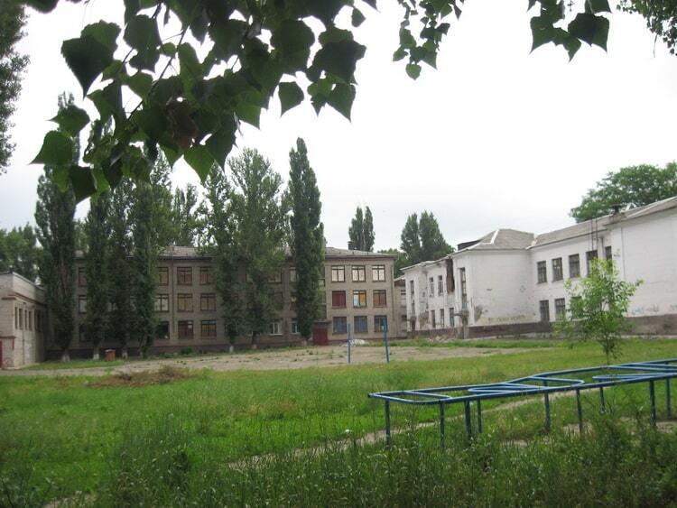 Тишина и уныние: опубликованы фото района Луганска, где живет Плотницкий 