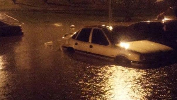 У Львові пішов під воду найбільший житловий масив