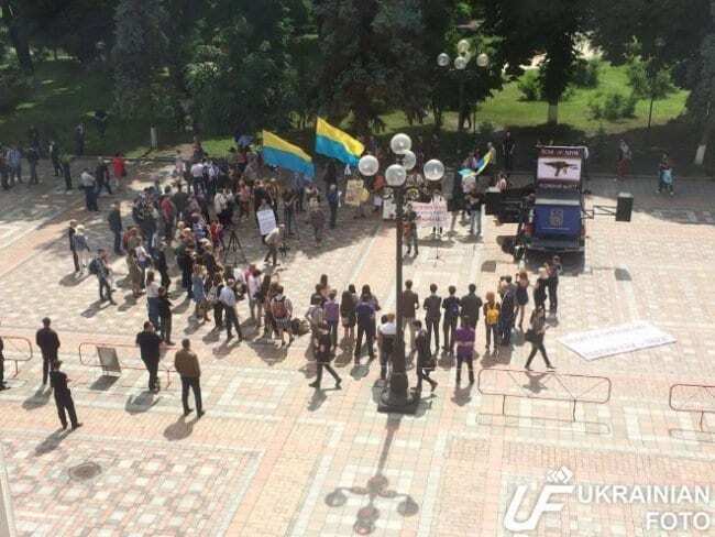 Украинские музыканты устроили депутатам концерт из-за квот: опубликованы фото и видео