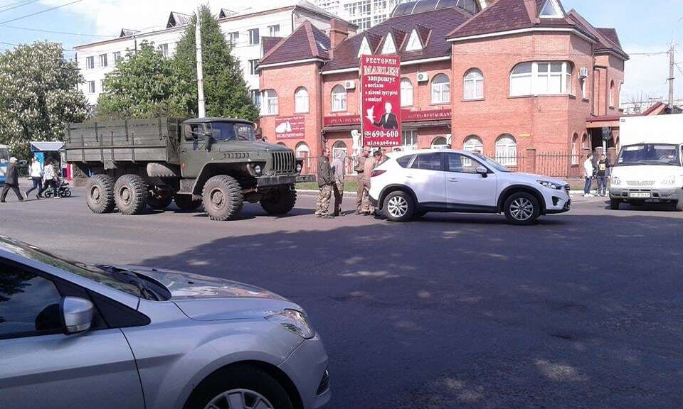 В Ривне произошло ДТП с участием пьяных военных - волонтер