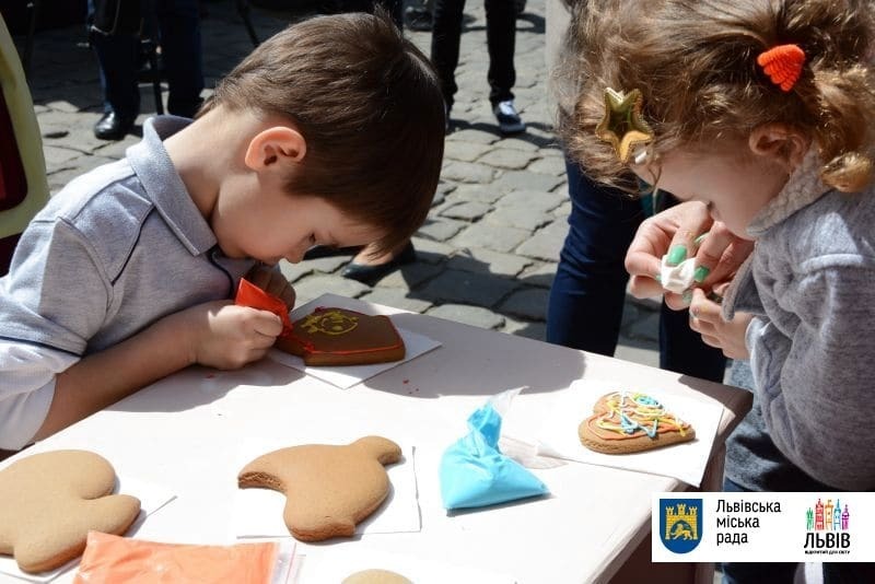 Флешмоби, майстер-класи та поздоровлення: Львову виповнилося 760 років