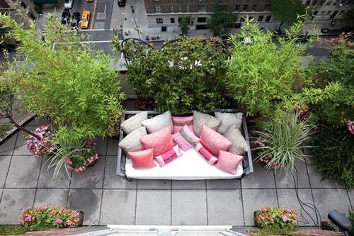 Сади на дахах будинків: чарівна атмосфера краси і затишку