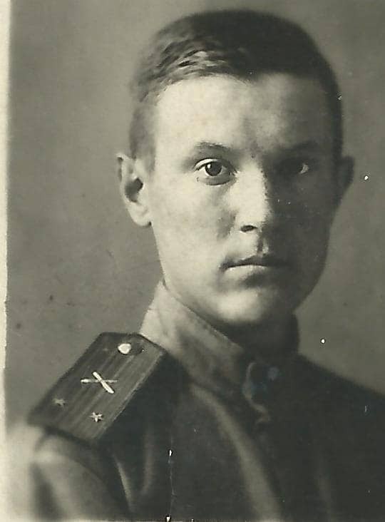 Макаревич показав фото свого батька часів війни