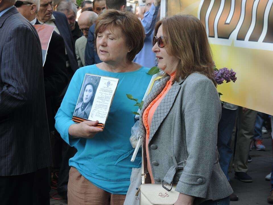 В центр Киева принесли икону со Сталиным. Опубликованы фото и видео
