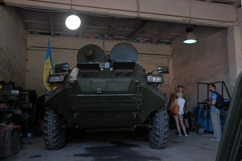 На допомогу АТО: відновлений прикордонниками Буковини БТР відправлять на Донбас. Фото