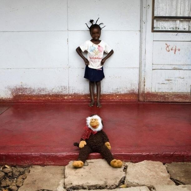 Цветы жизни: дети мира и их игрушки