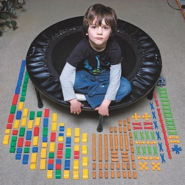 Цветы жизни: дети мира и их игрушки