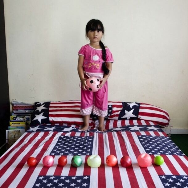 Цветы жизни: дети мира и их игрушки