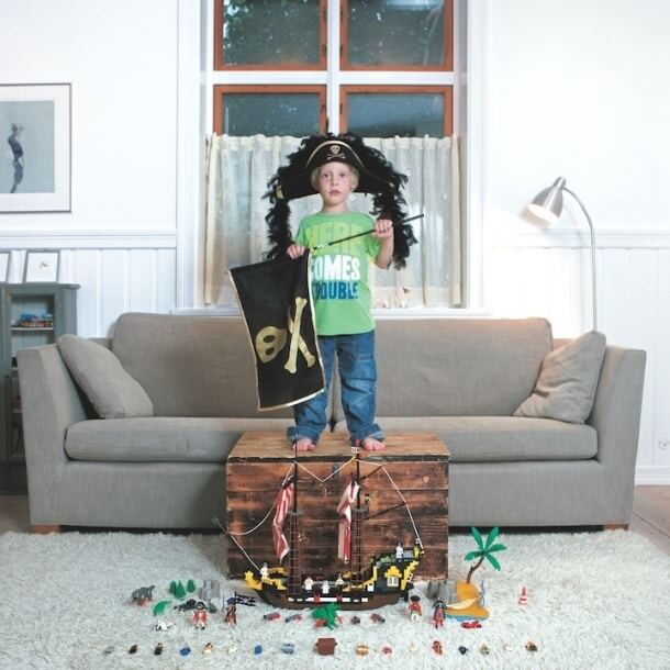 Цветы жизни: дети мира и их игрушки