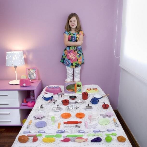 Цветы жизни: дети мира и их игрушки