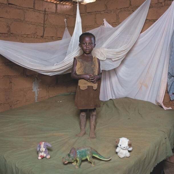 Цветы жизни: дети мира и их игрушки