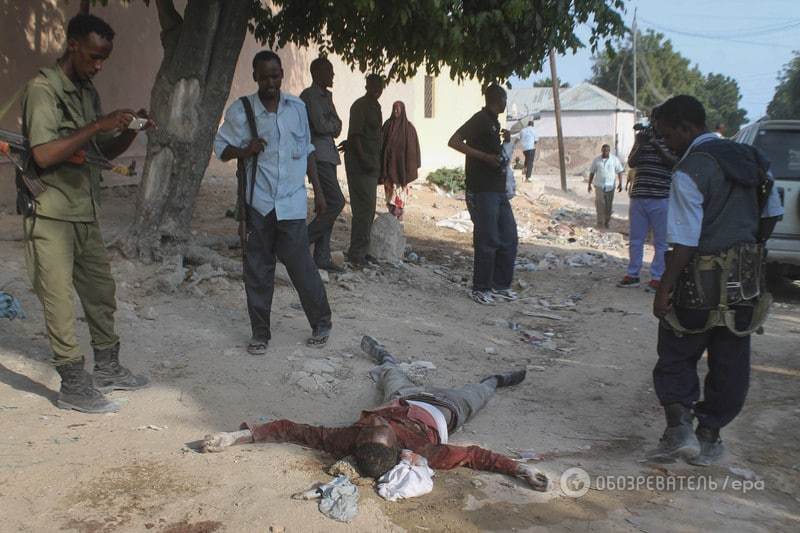 Ісламісти влаштували теракт біля готелю у столиці Сомалі: загинуло 10 осіб