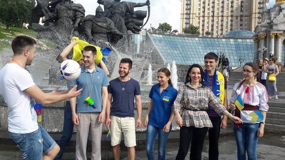 ШАРАВАРАБЕНД поддержал украинскую сборную по футболу на "Евро-2016"