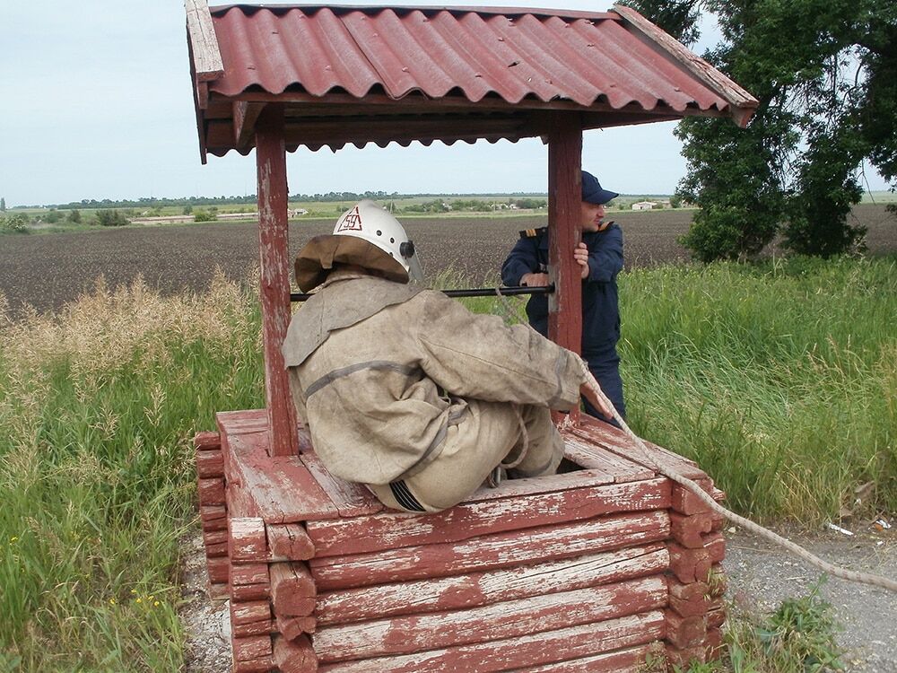 Представники ОБСЄ на Дніпропетровщині врятували кота від смерті