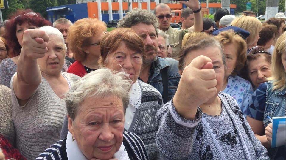"Фашисты, верните Жукова": в Одессе требовали "убрать" проспект Небесной Сотни. Опубликованы фото и видео