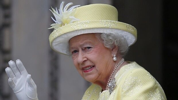 "Боже, храни Королеву": в Лондоне стартовало официальное празднование юбилея Елизаветы II
