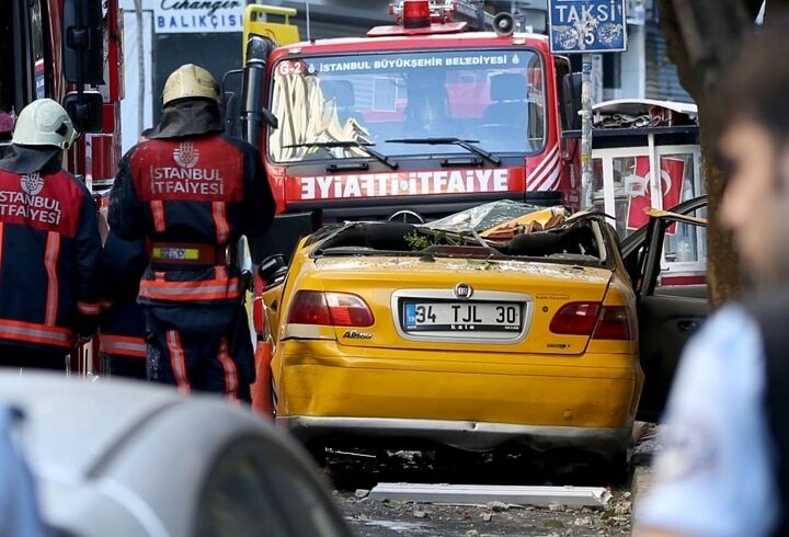 В центре Стамбула прогремел взрыв в жилом доме: есть погибший и раненый. Опубликованы фото