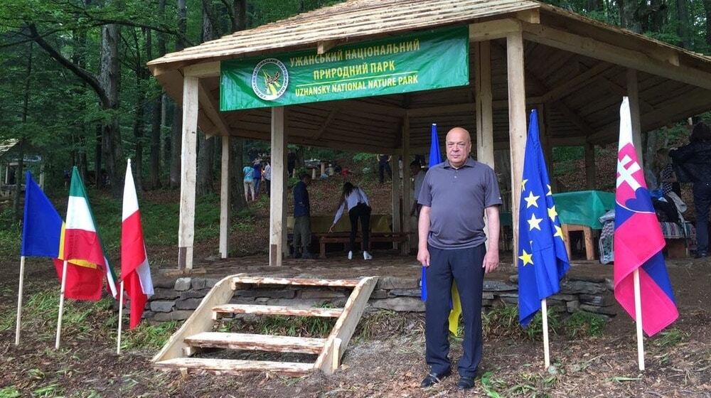 Самый большой метеорит в Европе: на Закарпатье заинтриговали новым маршрутом для туристов. Опубликованы фото