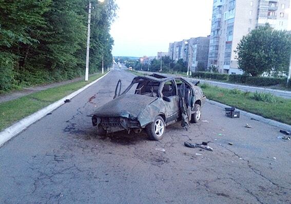 Війна на дорогах: у страшній аварії на Хмельниччині розбився автомобіль з родиною