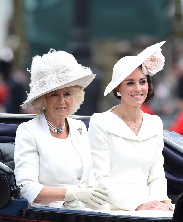 Кейт Міддлтон із дочкою вийшли в парних вбраннях на торжество в честь королеви