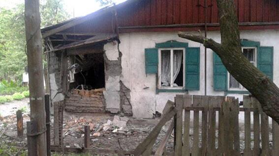 Терористи "ДНР" обстріляли будинки мирних жителів, загинула жінка