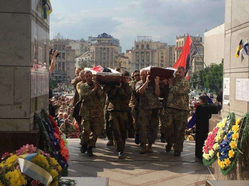 Церемония прощания с бойцами