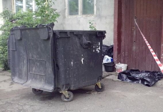 В Киеве женщина выбросила новорожденного в мусоропровод