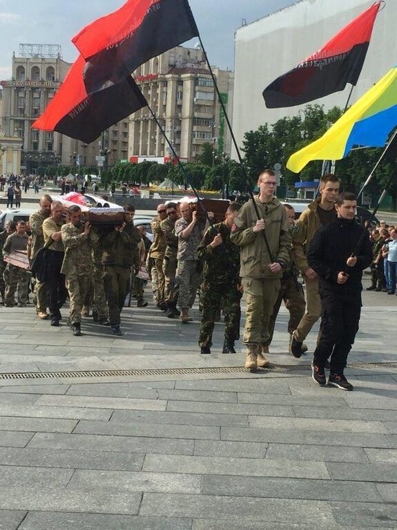 Церемония прощания с бойцами