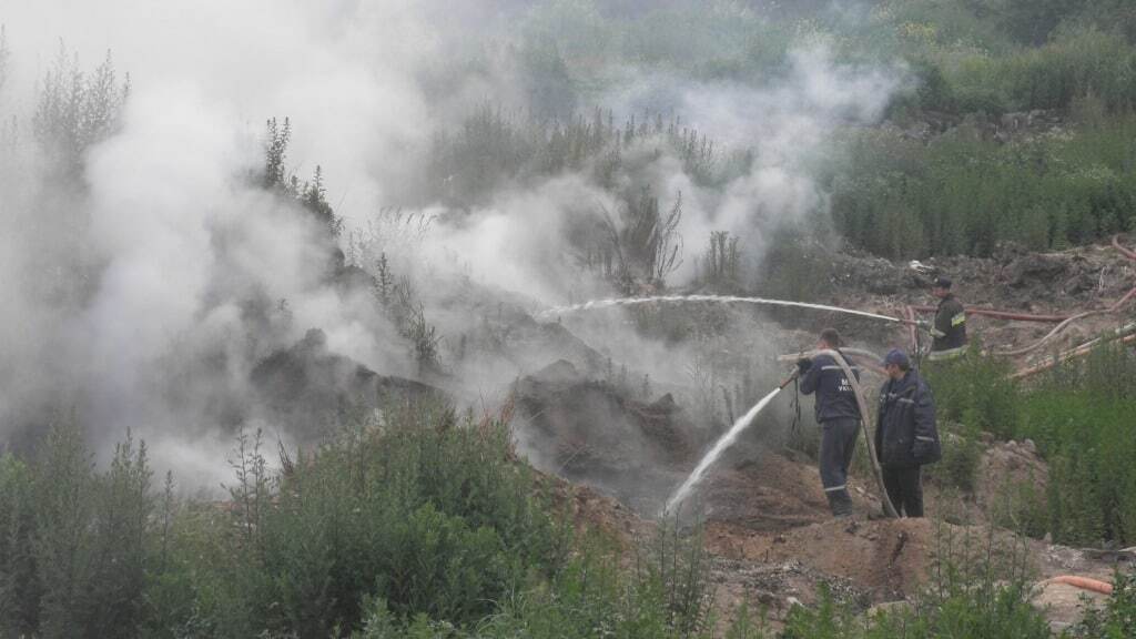 Два дні в диму: на Львівщині спалахнула пожежа ще на одному звалищі