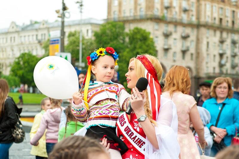 Миссис Украина Объединенных Наций 2016 провела флешмоб в центре столицы