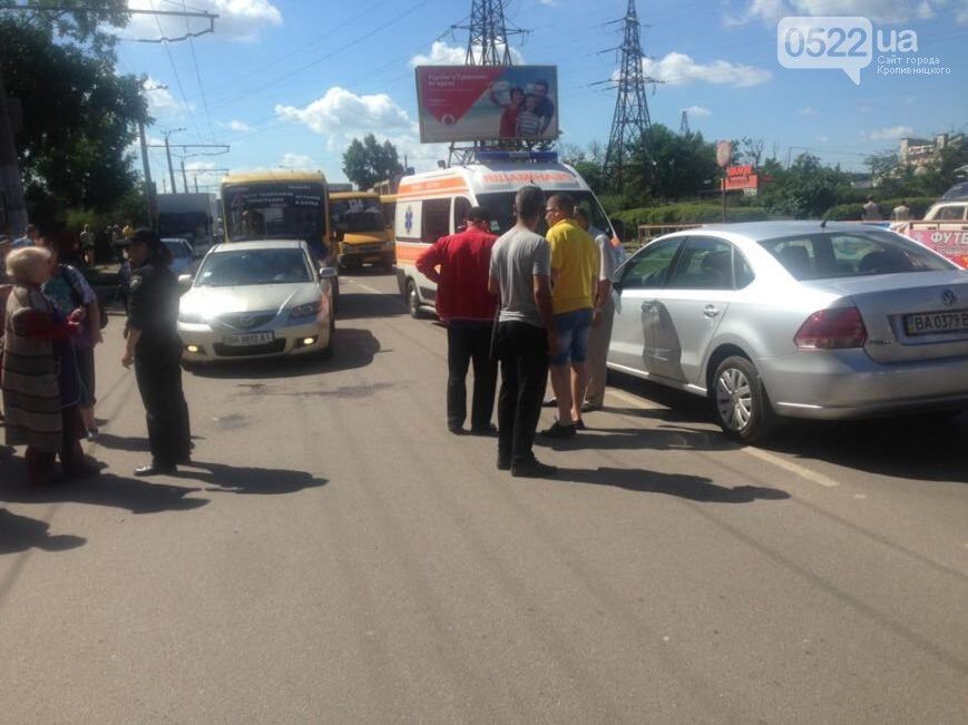 В Кировограде произошло два ДТП с участием пешеходов: сбит ребенок. Фото