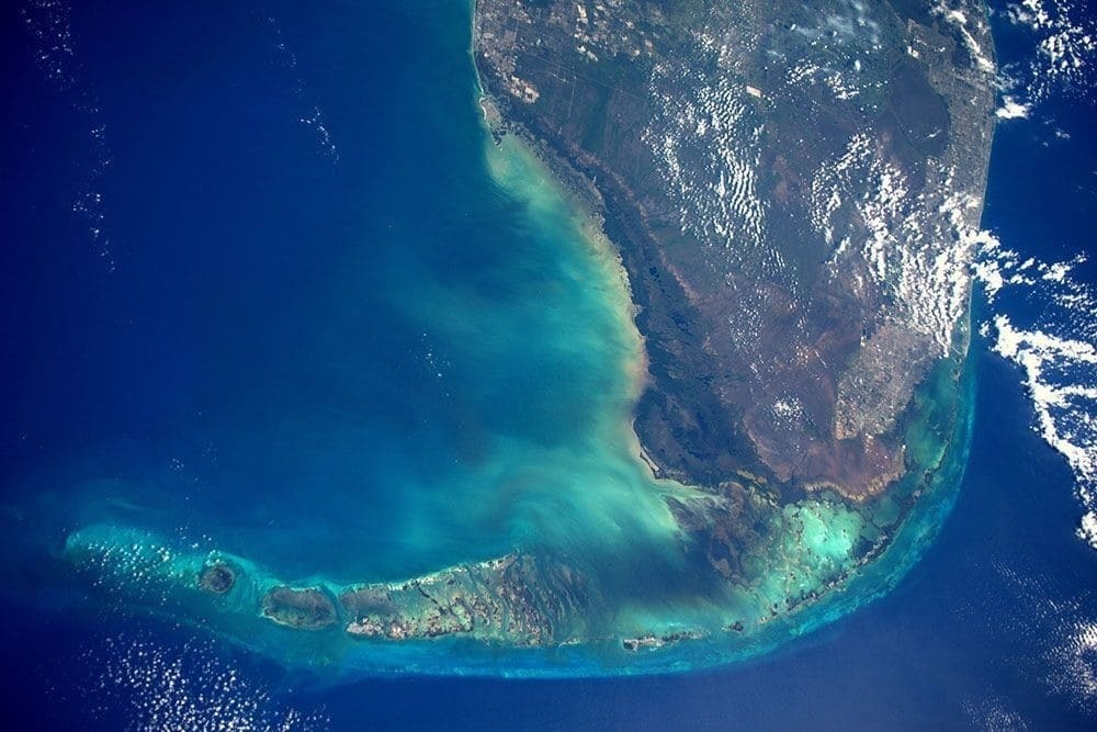 Приголомшливі кадри: англійський астронавт опублікував фото Землі з космосу