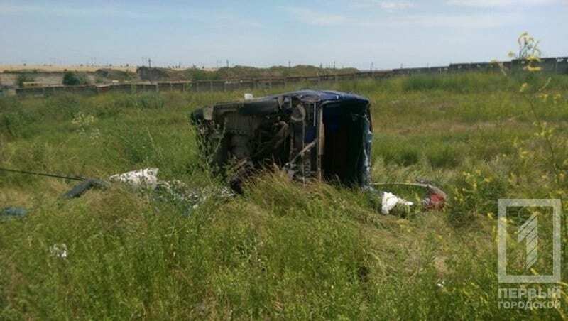 В Одессе пьяный водитель легковушки врезался в пассажирский автобус: пострадали дети. Фотофакт 