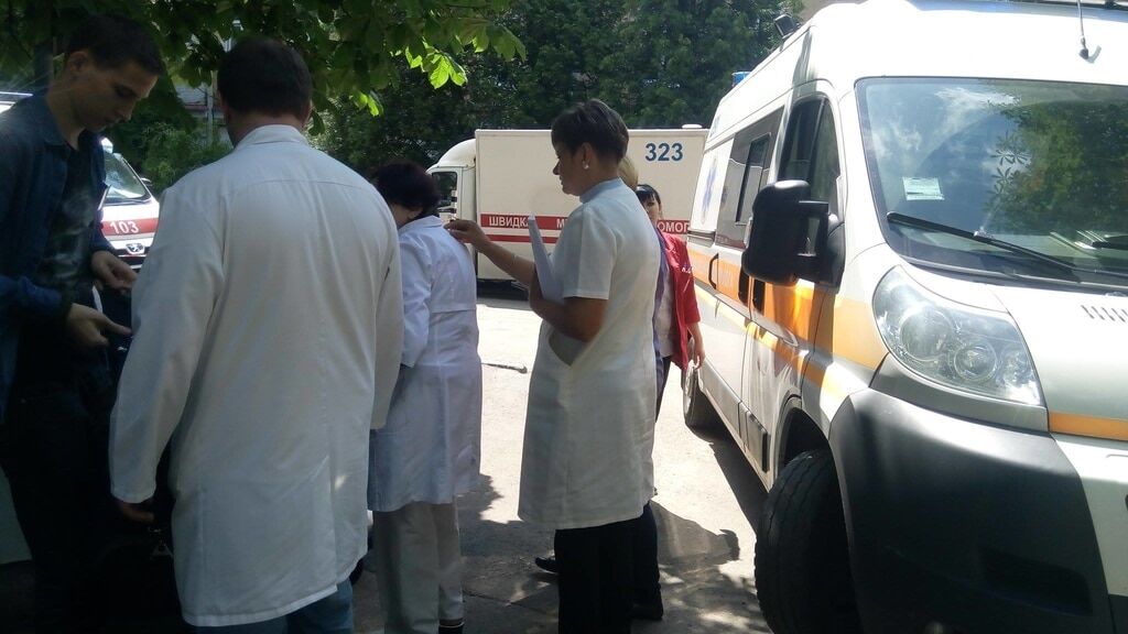 Потрібна допомога та молитви: до Києва доставили 13 тяжкопоранених бійців АТО