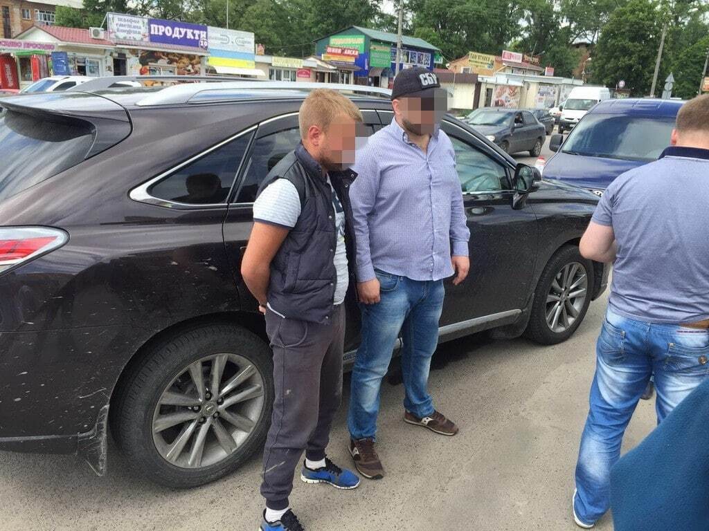 На Київщині СБУ затримала на великому хабарі голову сільради