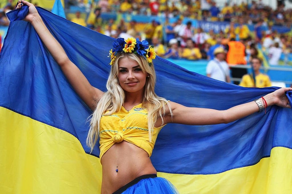 Євро-2016. Україна за необ'єктивного суддівства програла Польщі