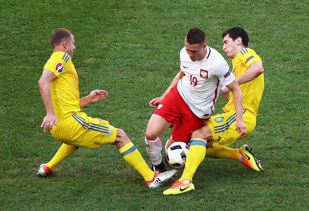 Евро-2016. Украина при необъективном судействе проиграла Польше