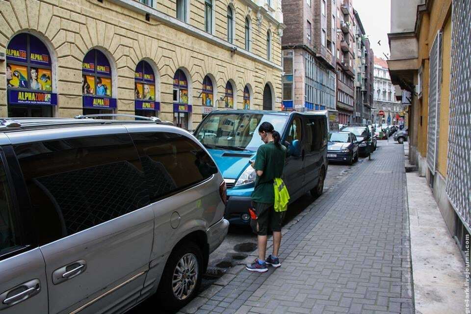 Герой парковки: украинский автохам "отличился" в Венгрии. Фотофакт