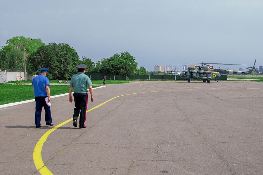 До Києва із зони АТО прибув вертоліт з пораненими нацгвардійцями