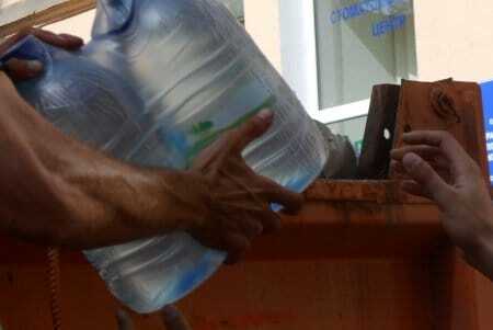 Рука помощи из Одессы: Труханов отправил 5 тонн питьевой воды жителям Измаила