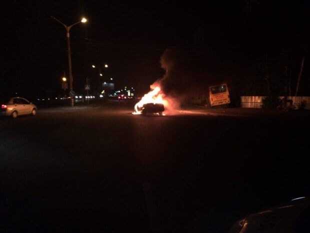 Огненное ДТП во Львове: после столкновения с маршруткой Opel сгорел дотла. Опубликованы фото