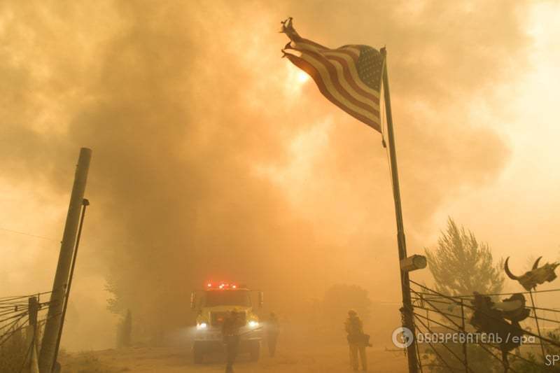Лесной пожар в Калифорнии: сожжено более 7,5 тыс. гектаров, есть погибшие. Фоторепортаж